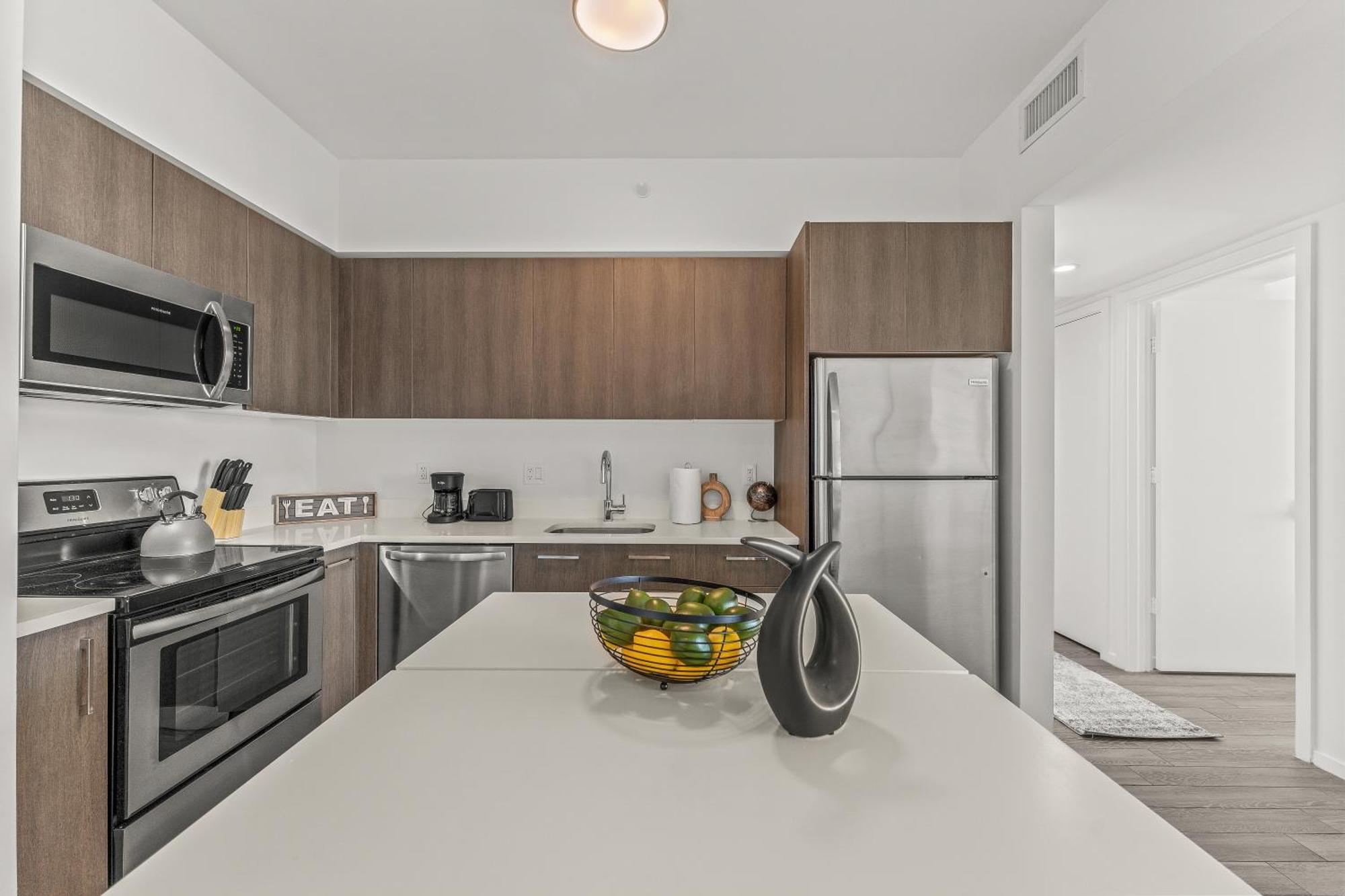 Tr Miami 2 Bedroom, 1 Bedroom, And Studio Condos With Balconies Екстер'єр фото