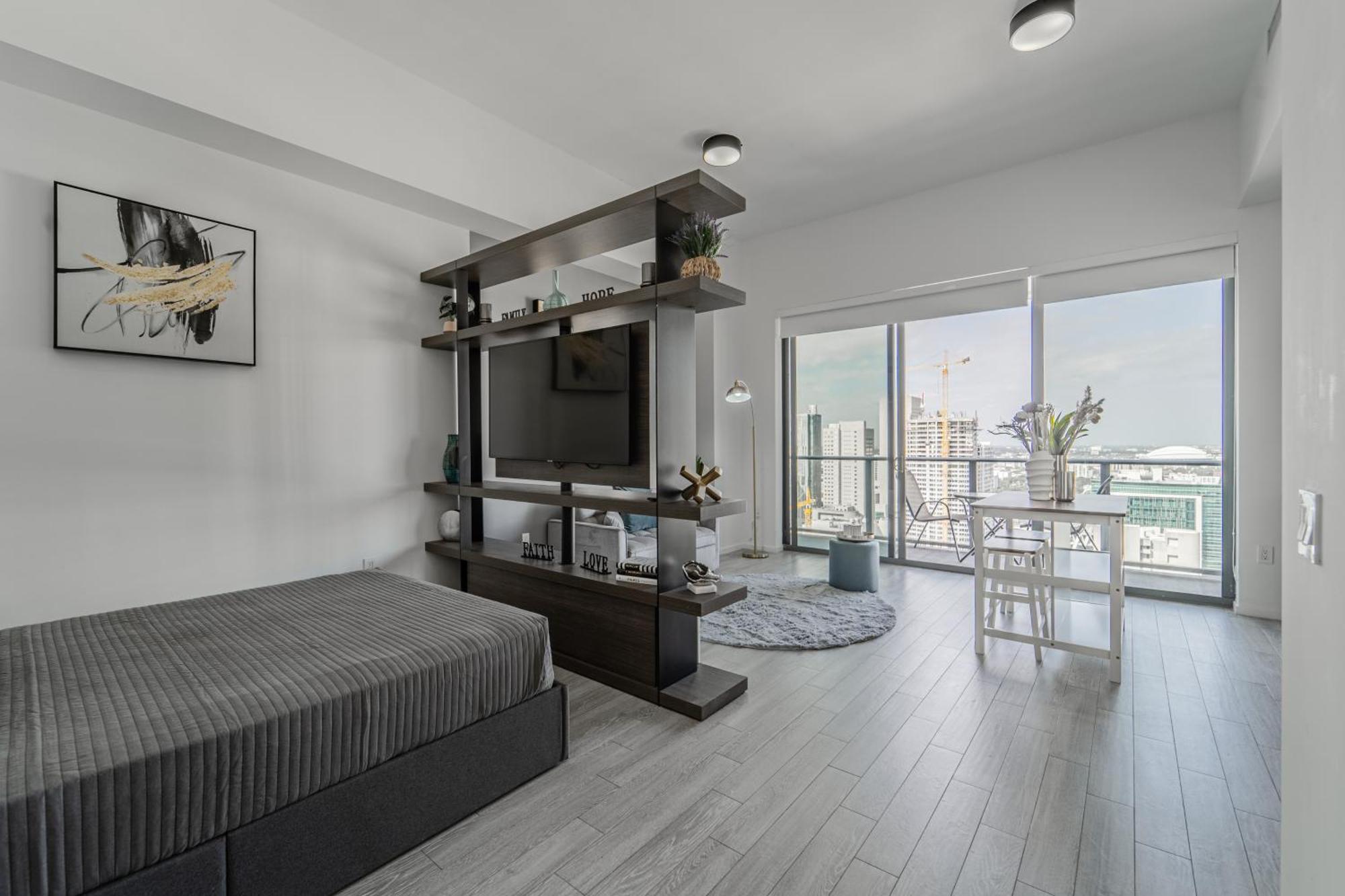 Tr Miami 2 Bedroom, 1 Bedroom, And Studio Condos With Balconies Екстер'єр фото