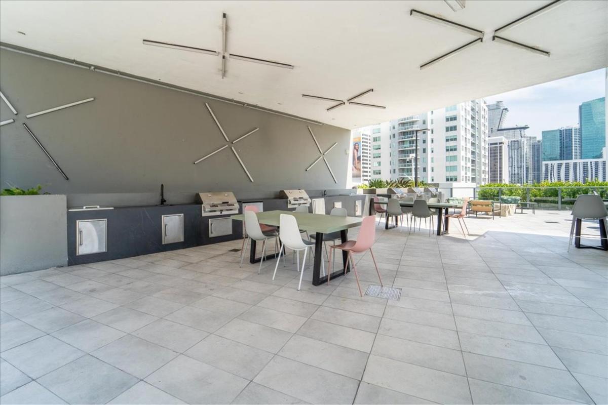Tr Miami 2 Bedroom, 1 Bedroom, And Studio Condos With Balconies Екстер'єр фото